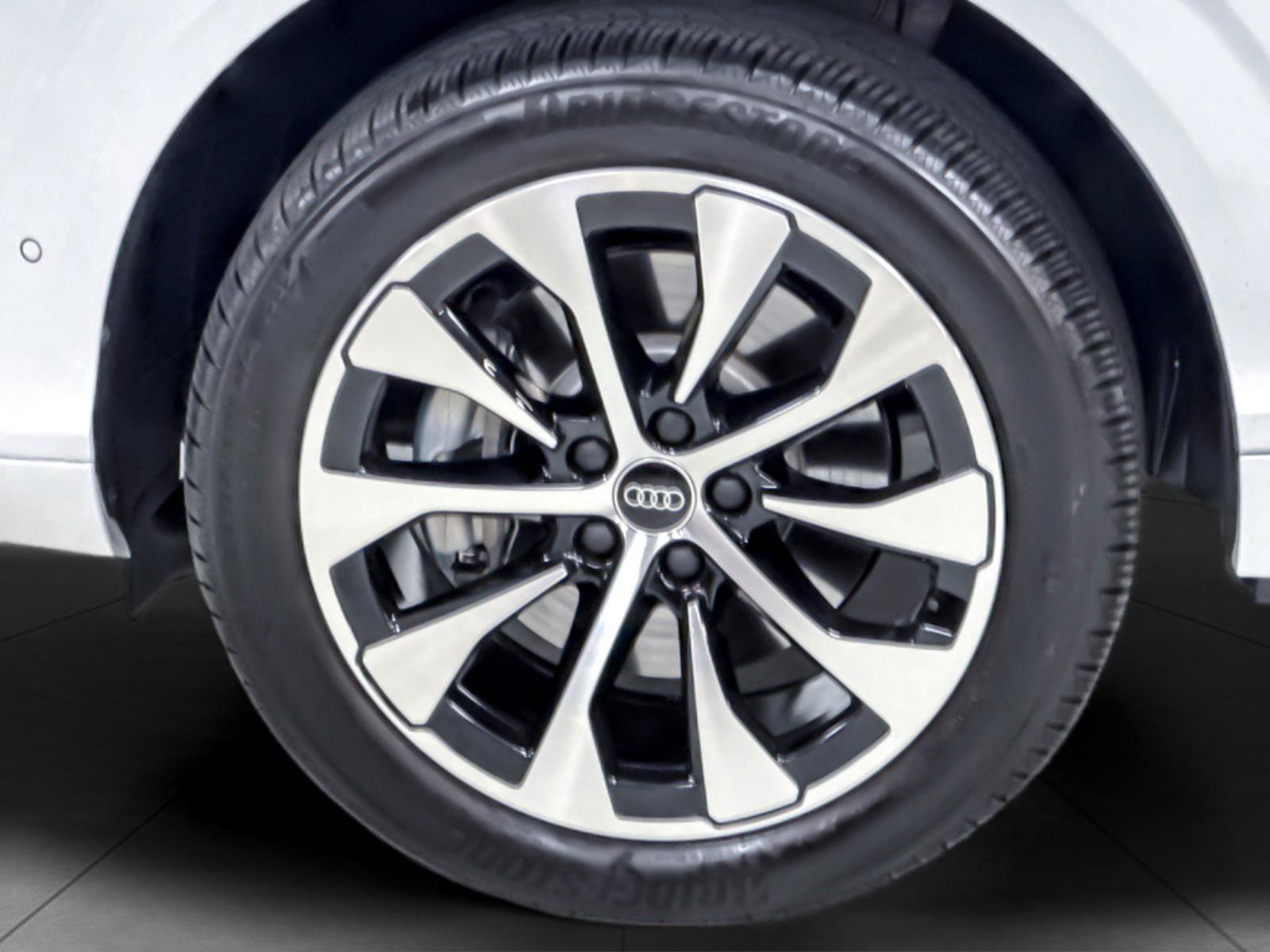 Certified 2026 Audi Q5 Premium Plus AWD/4WD image 26