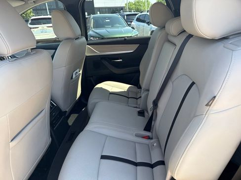 Used 2024 MAZDA CX-90 3.3 Turbo w/ Preferred Package AWD/4WD image 13