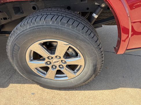 Used 2019 Ford F150 Lariat image 11