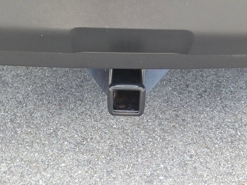 Used 2022 Toyota RAV4 XLE w/ Convenience Package FWD image 26