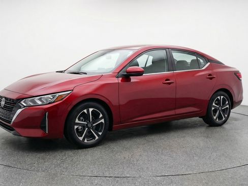 Used 2025 Nissan Sentra SV image 3