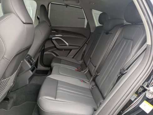 New 2025 Audi Q5 Premium Plus image 15