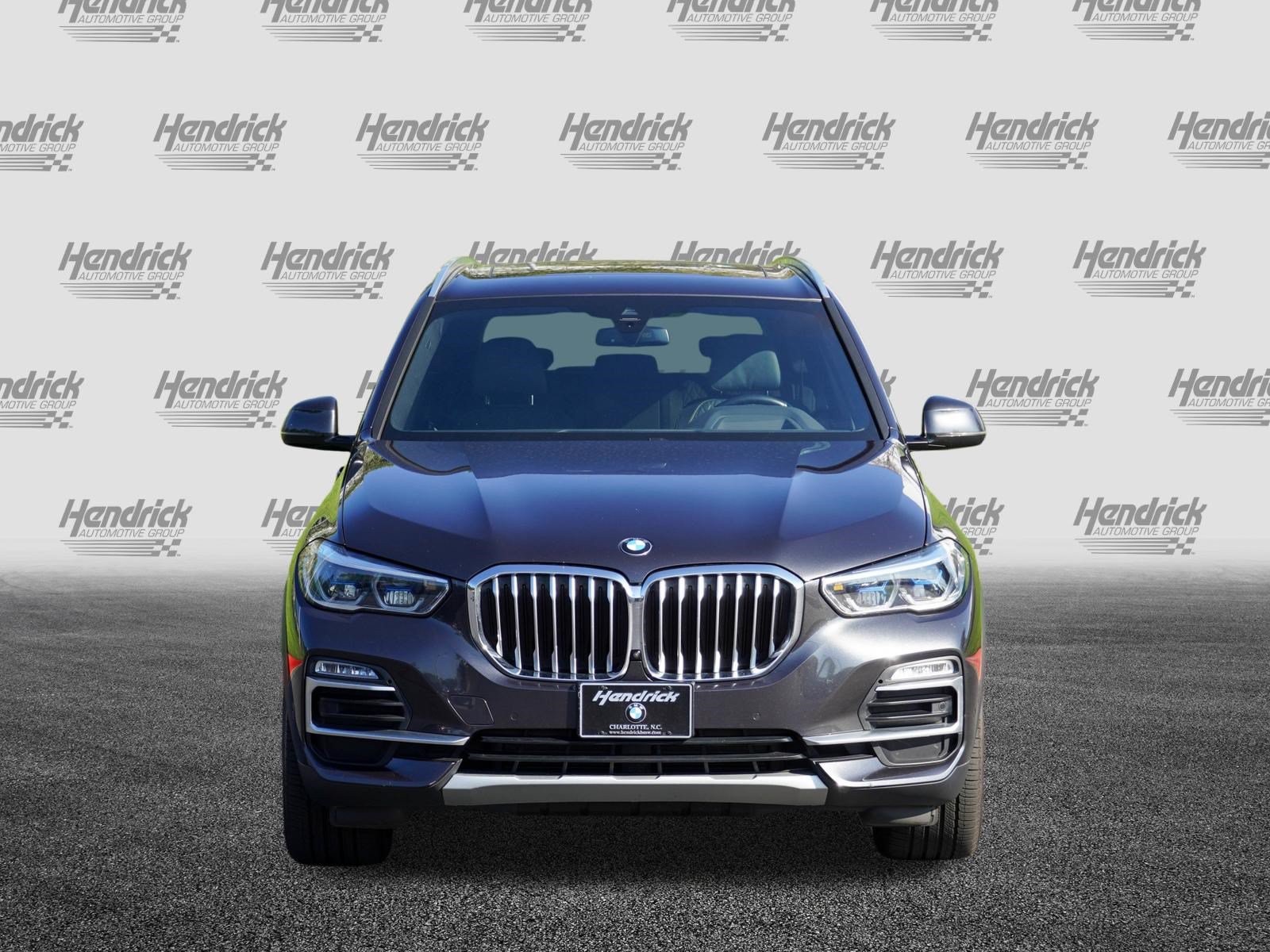 Used 2021 BMW X5 xDrive45e w/ Executive Package 2 AWD/4WD image 3
