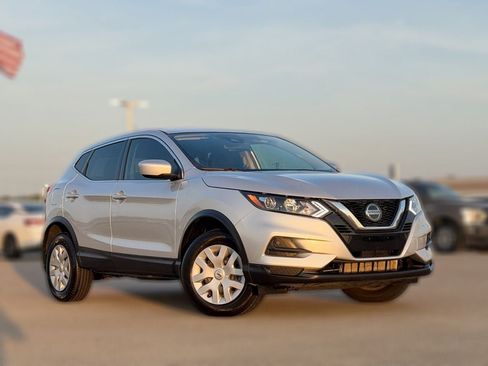 Used 2020 Nissan Rogue Sport S AWD/4WD image 2