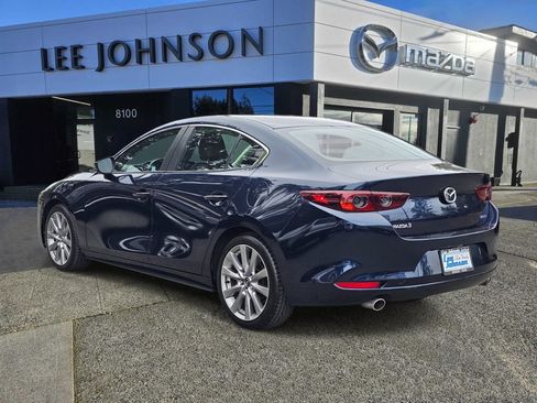 Used 2020 MAZDA MAZDA3 Sedan w/ Select Package FWD image 3