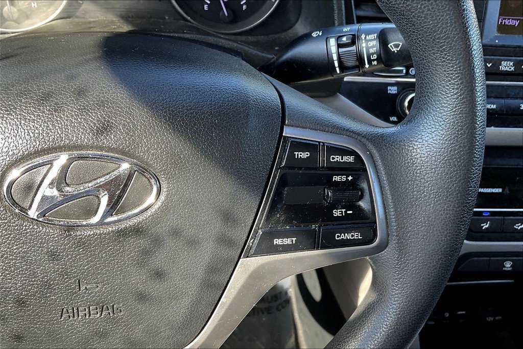 Used 2017 Hyundai Elantra SE FWD image 12