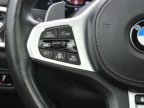Used 2021 BMW X7 M50i w/ Dynamic Handling Package AWD/4WD image 14