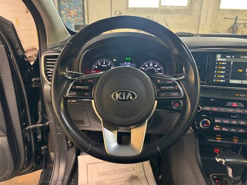 Used 2022 Kia Sportage EX image 15