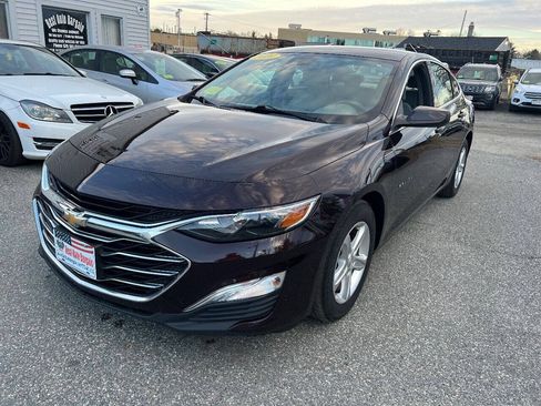 Used 2020 Chevrolet Malibu LS w/ Driver Confidence Package II FWD image 3