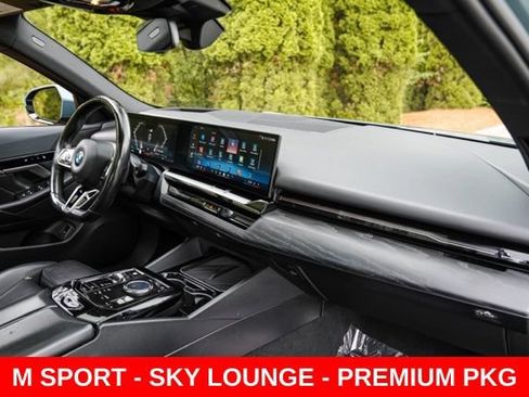 Used 2024 BMW 530i w/ M Sport Package RWD image 25