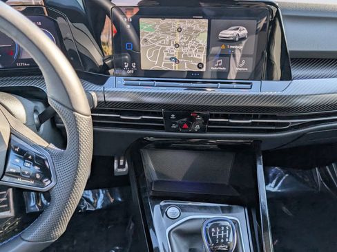 Used 2024 Volkswagen Golf R image 13