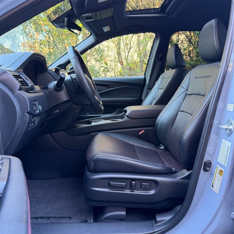 Used 2024 Honda Ridgeline Black Edition image 13