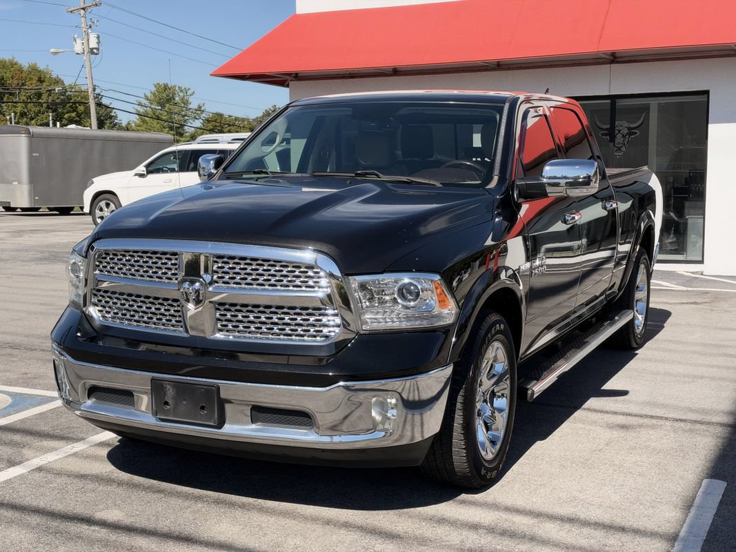 Used 2017 RAM 1500 Laramie w/ Convenience Group AWD/4WD image 10