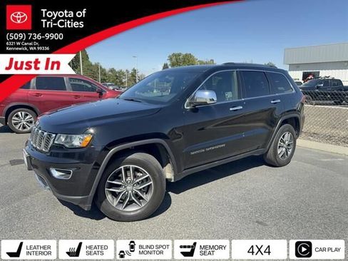 Used 2018 Jeep Grand Cherokee Limited AWD/4WD image 30