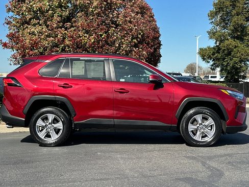 Used 2023 Toyota RAV4 XLE image 3