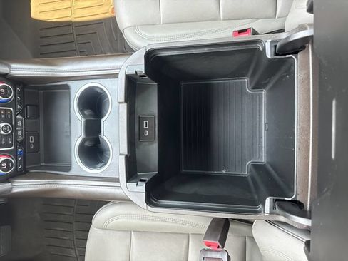 Used 2022 GMC Yukon XL SLT w/ SLT Luxury Package AWD/4WD image 35