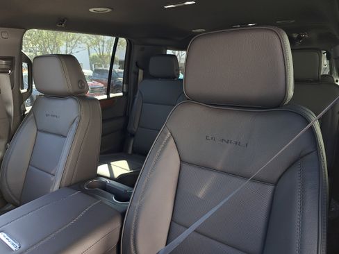 New 2026 GMC Yukon XL Denali image 22