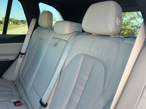 Used 2021 BMW X5 sDrive40i w/ M Sport Package image 19