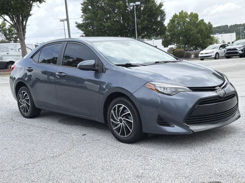 Used 2017 Toyota Corolla LE FWD image 28