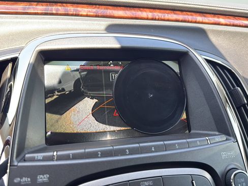 Used 2012 Buick LaCrosse Touring FWD image 19