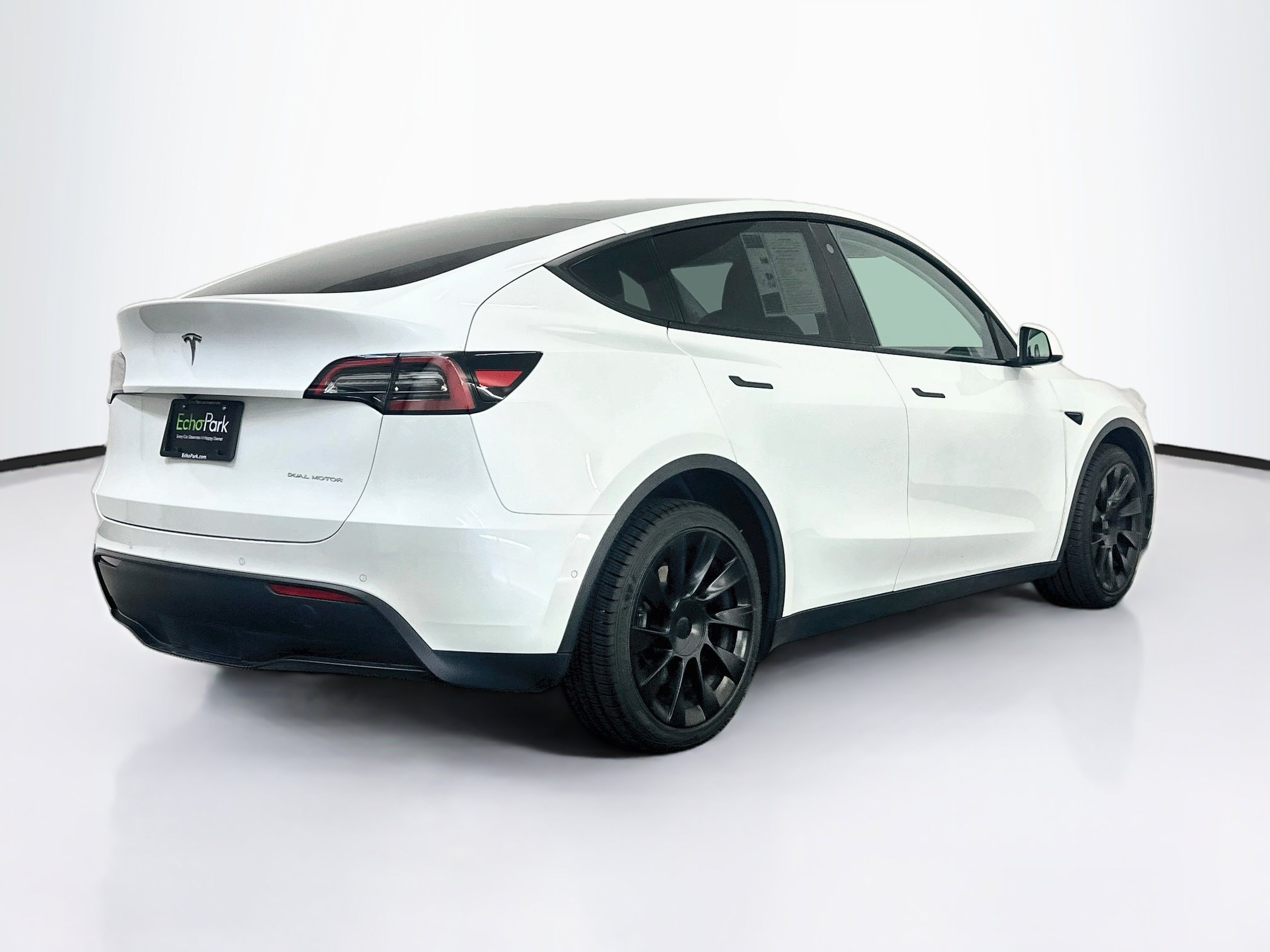 Used 2022 Tesla Model Y Long Range AWD/4WD image 9