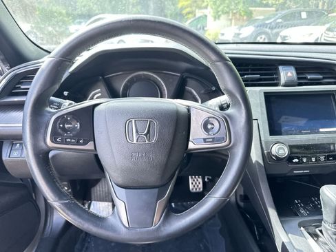 Used 2018 Honda Civic Sport image 18