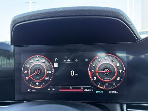 Used 2024 Hyundai Elantra SEL w/ Convenience Package image 14