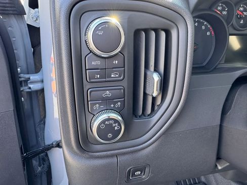 Used 2025 GMC Sierra 1500 Pro w/ Pro Value Package image 18
