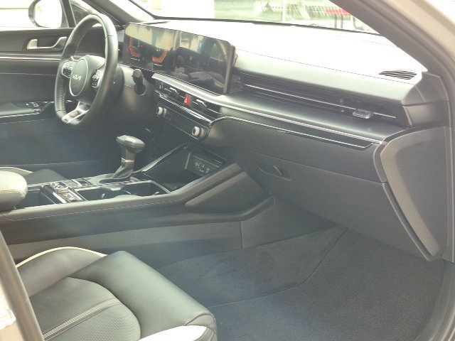 Used 2025 Kia K5 GT-Line FWD image 24