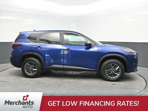 Used 2023 Nissan Rogue S AWD/4WD image 9