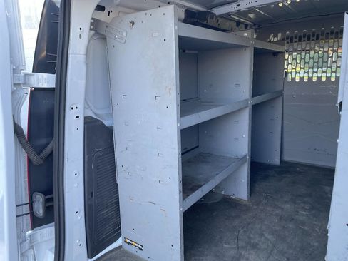 Used 2017 Ford Transit Connect XL image 20