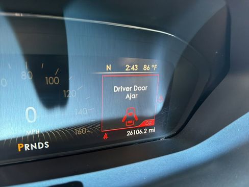 Used 2020 Lincoln Continental FWD image 5