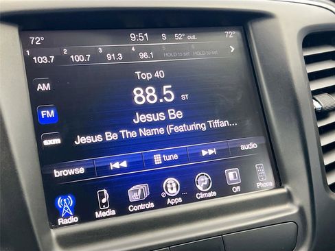 Used 2015 Chrysler 200 Limited w/ Convenience Group FWD image 7