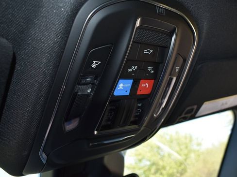 New 2026 Jeep Grand Cherokee Altitude AWD/4WD image 19