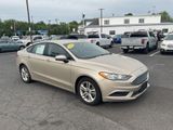 Used 2018 Ford Fusion SE w/ Fusion SE Technology Package image 4