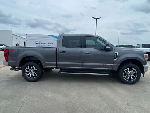 Used 2021 Ford F250 Lariat w/ Lariat Value Package AWD/4WD image 6