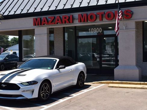 Used 2020 Ford Mustang Premium RWD image 8