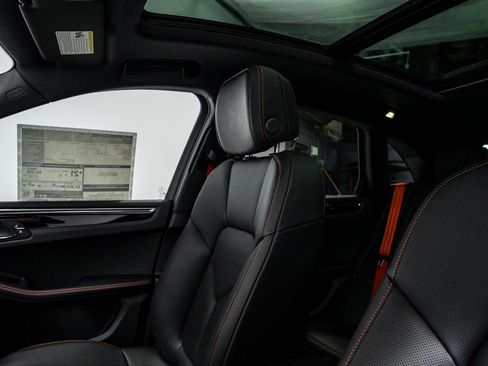 New 2026 Porsche Macan AWD/4WD image 26