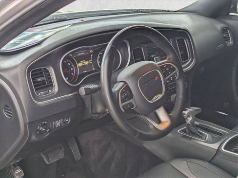 Used 2017 Dodge Charger SXT w/ Premium Group RWD image 10