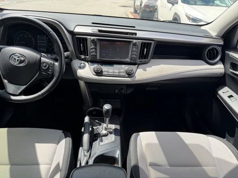 Used 2017 Toyota RAV4 XLE FWD image 23