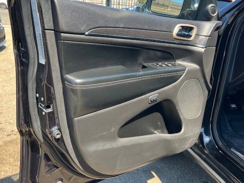 Used 2015 Jeep Grand Cherokee Limited AWD/4WD image 31