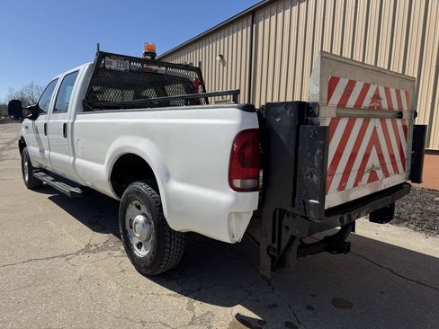 Used 2006 Ford F250 XL AWD/4WD image 4