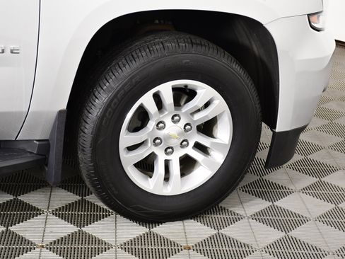 Used 2018 Chevrolet Tahoe LS AWD/4WD image 55