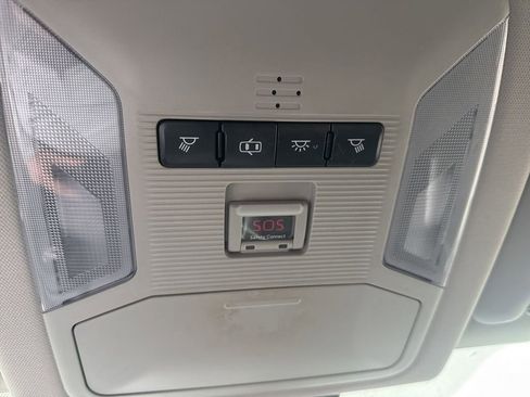 Used 2019 Toyota RAV4 LE w/ All Weather Liner Package image 19