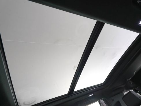 Used 2026 GMC Yukon Denali w/ Denali Reserve Package AWD/4WD image 31