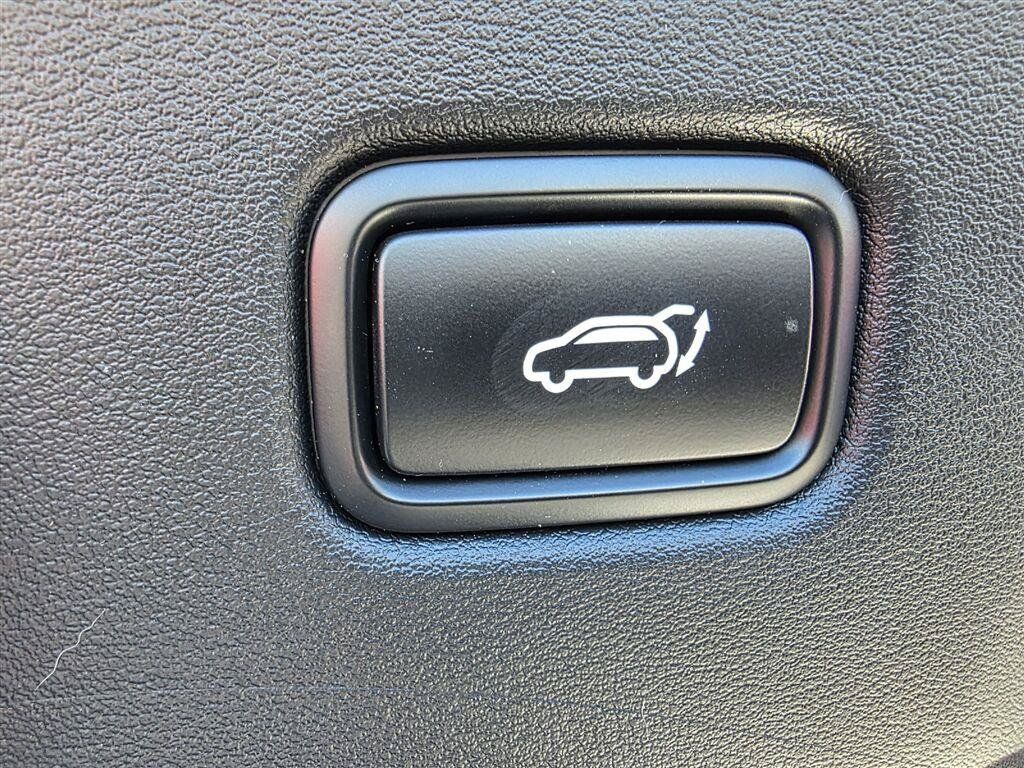 Used 2024 Kia EV6 GT-Line AWD/4WD image 21