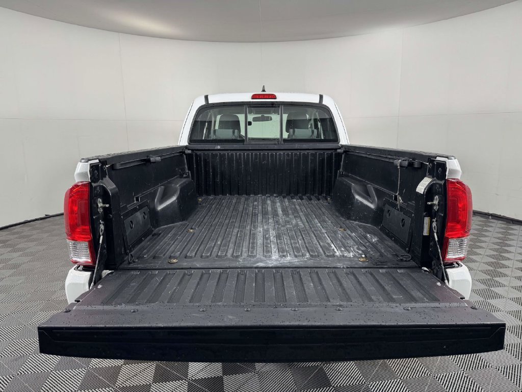 Used 2017 Toyota Tacoma SR w/ SR Convenience Package AWD/4WD image 14
