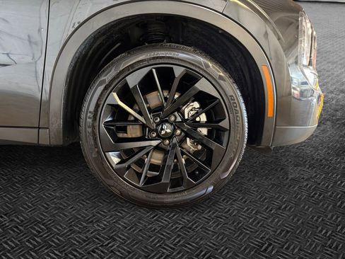 Used 2024 Mitsubishi Outlander SE Black Edition AWD/4WD image 11