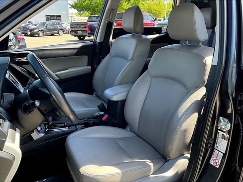 Used 2015 Subaru Forester 2.5i Touring w/ Eyesight & Navigation System image 7
