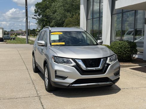 Used 2019 Nissan Rogue SV AWD/4WD image 18